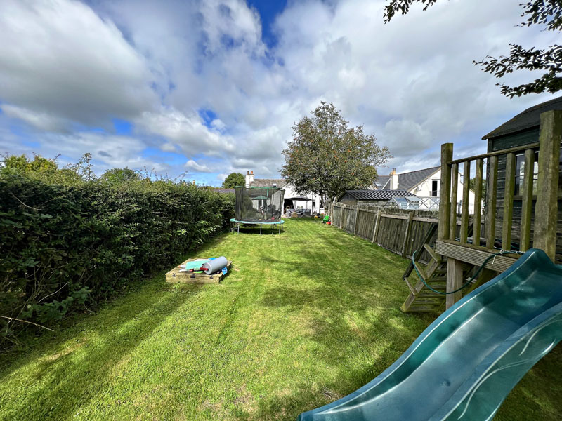 For Sale THE BRAE 51 Victoria Street, Kirkpatrick Durham, Castle